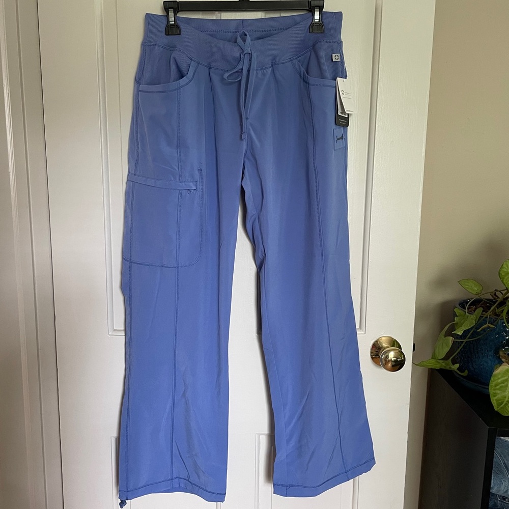 NWT women’s Cherokee infinity ciel scrub pants
